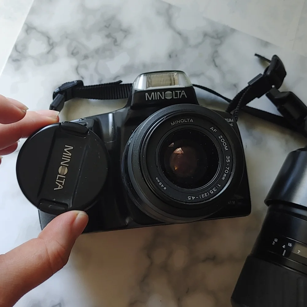 Vintage Minolta Camera - Picture 12 of 14